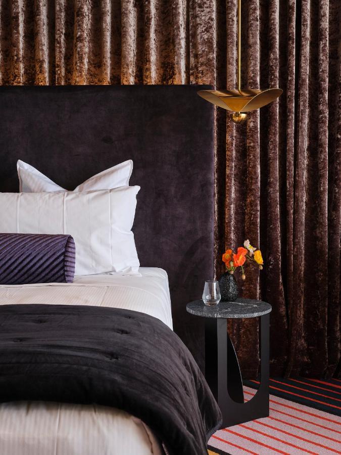 Naumi Hotel Уелингтън Екстериор снимка