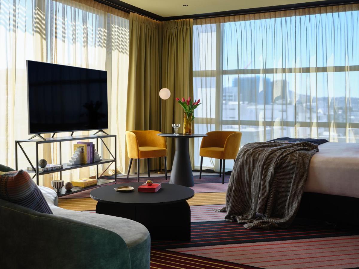 Naumi Hotel Уелингтън Екстериор снимка