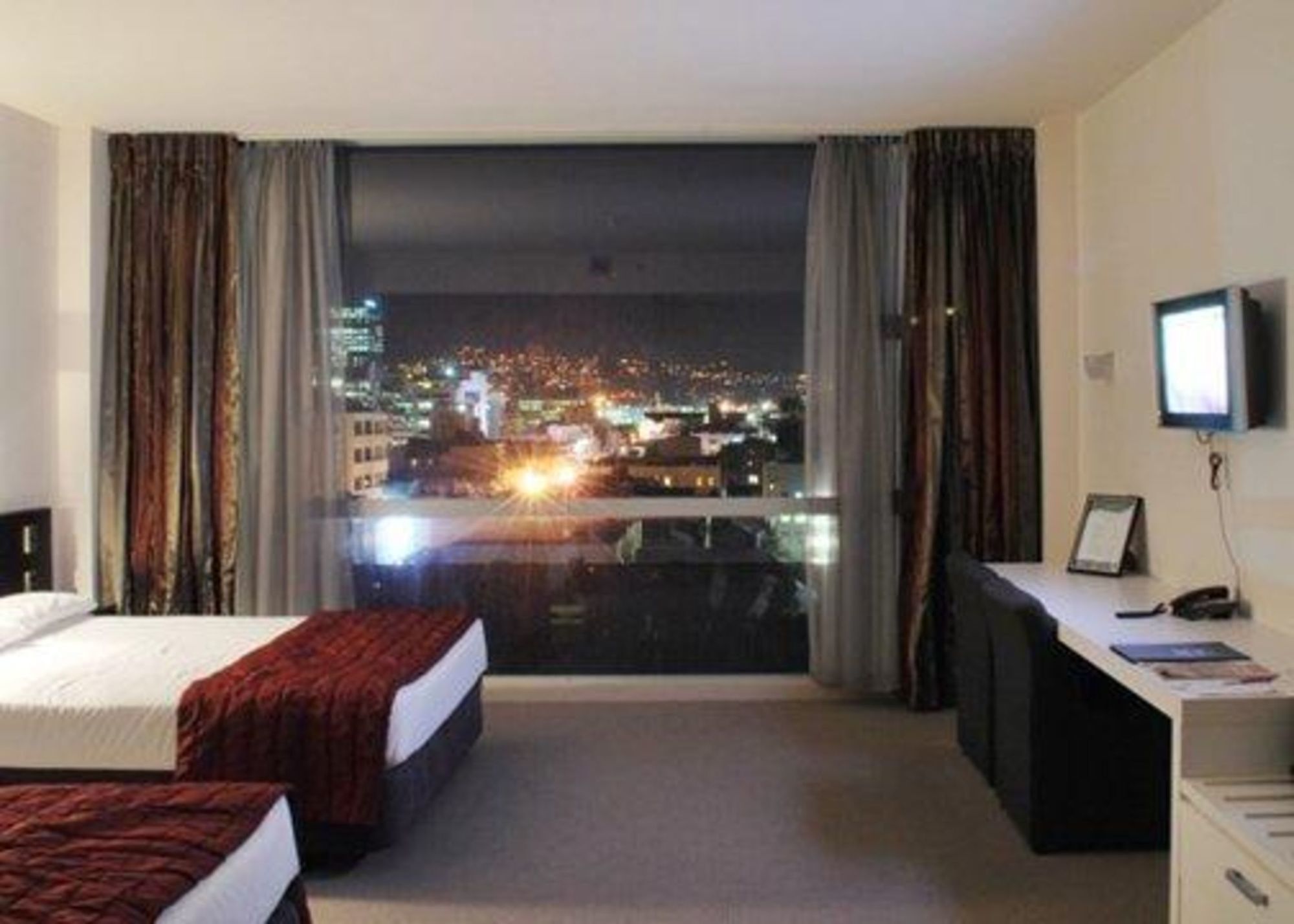 Naumi Hotel Уелингтън Стая снимка