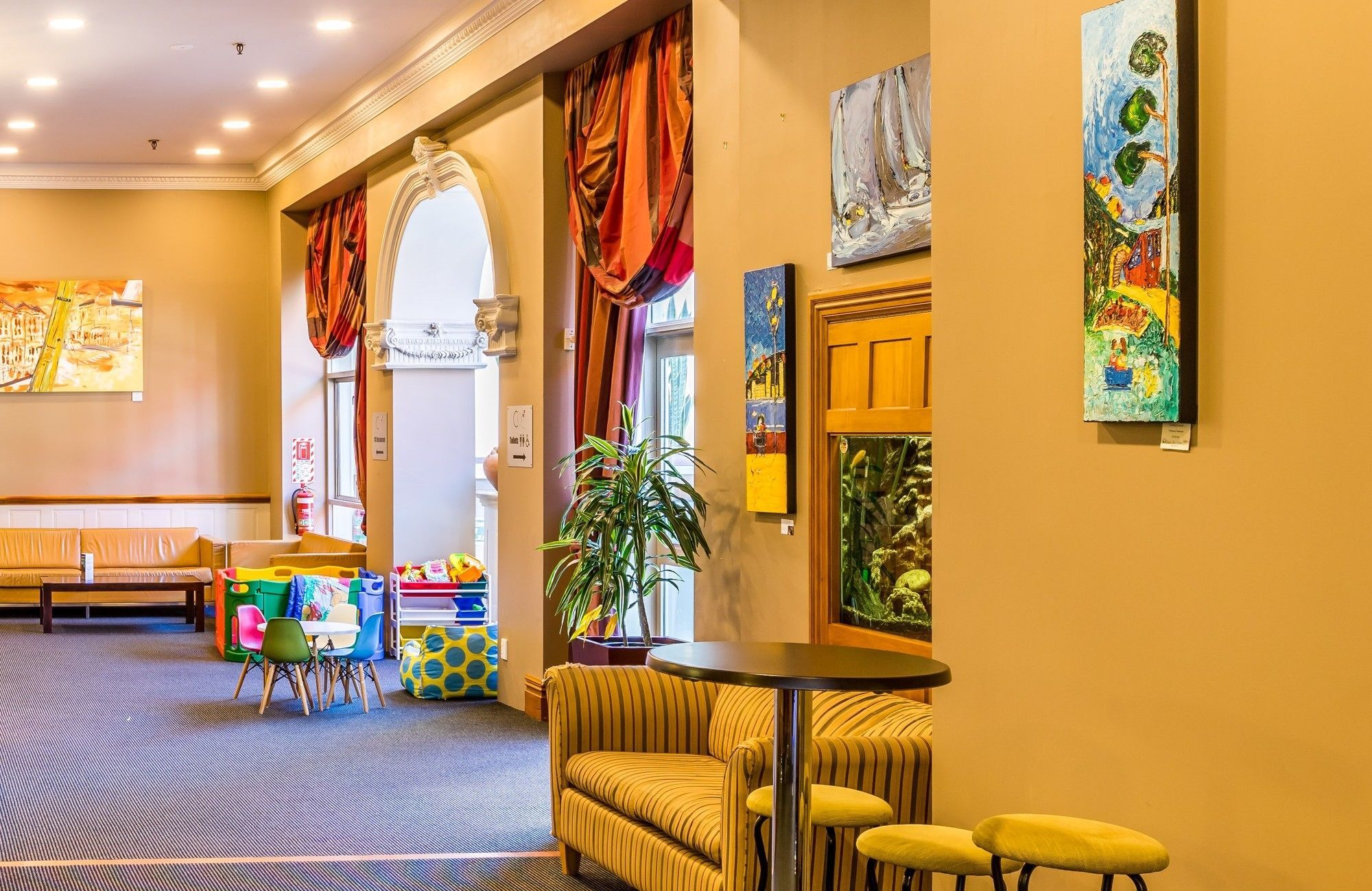 Naumi Hotel Уелингтън Екстериор снимка